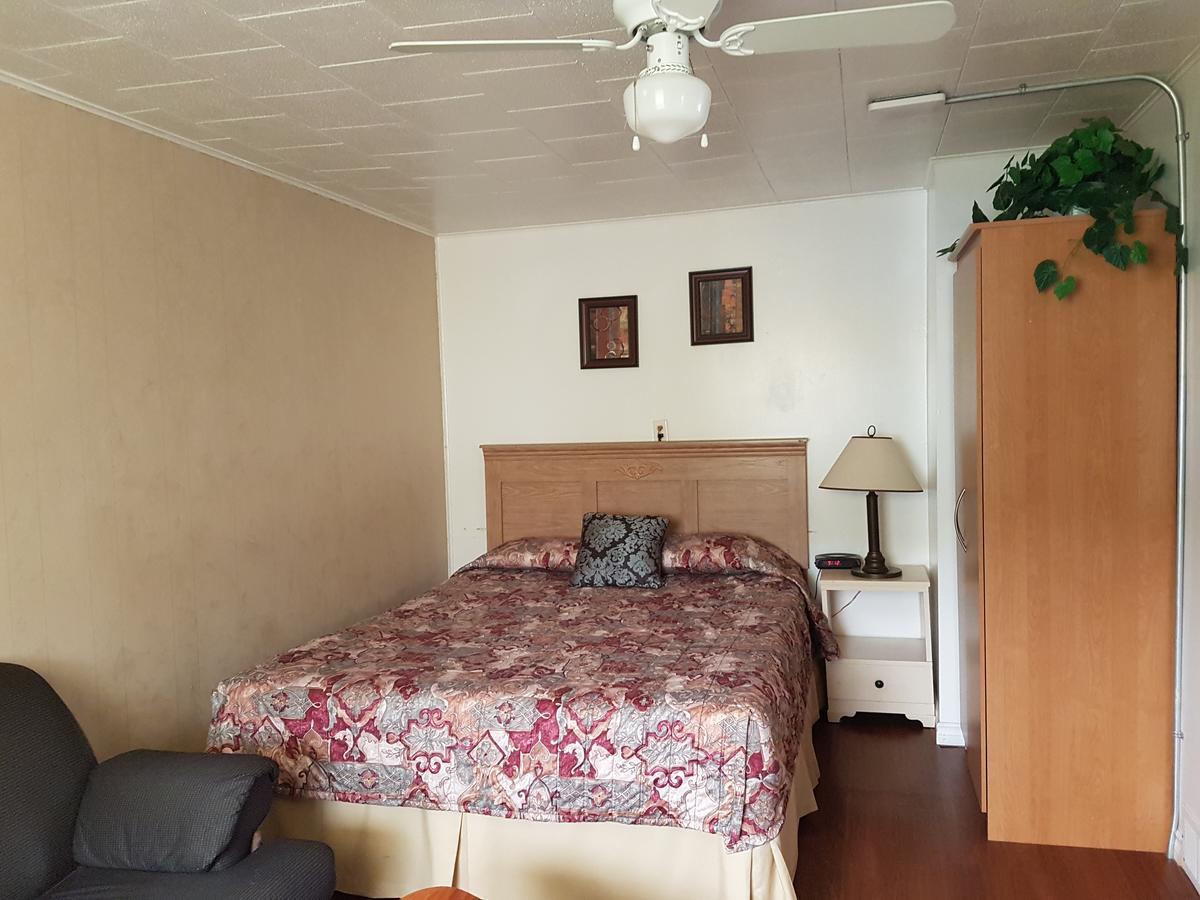 Flamingo Motel Κράνμπρουκ Εξωτερικό φωτογραφία